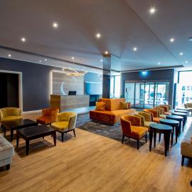 Caravelle Hotel im Park，位于巴特克罗伊茨纳赫的酒店
