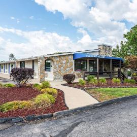 Motel 6-Mansfield, OH，位于曼斯费尔德的酒店