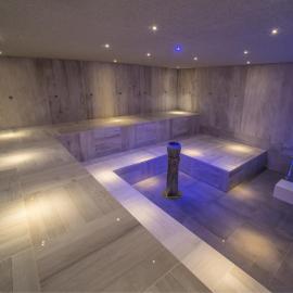 Hotel Thermen Mineraal，位于萌纳姆的酒店