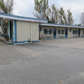 Trapper's Choice Inn & Restaurant，位于帕里桑德的酒店