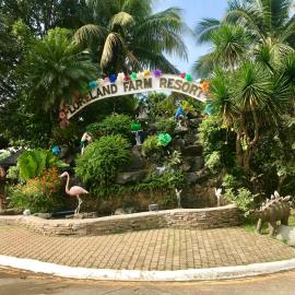 Loreland Farm Resort，位于安蒂波洛的酒店