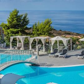 Dionysos Village Resort，位于拉瑟的酒店