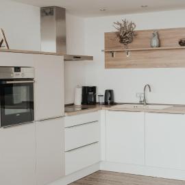 Kiba Panorama Suite Oberteuringen 73 Seeblick & Hallenbad，位于Oberteuringen的酒店