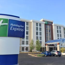 Holiday Inn Express Chicago NW - Arlington Heights by IHG，位于阿灵顿海茨的酒店
