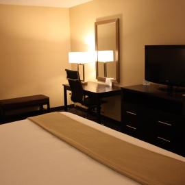 Holiday Inn Express - Ludlow - Chicopee Area by IHG，位于拉德洛的酒店