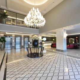 Holiday Inn Bursa - City Centre by IHG，位于伯萨的酒店