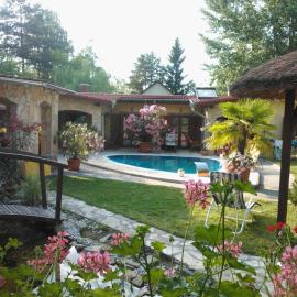 Mediterrán Apartmanház Szántód，位于桑托德的酒店