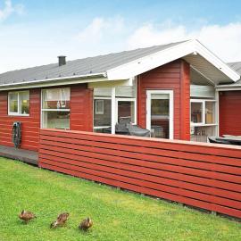 Lakeview Retreat in Dagelokke，位于Tranekær的酒店