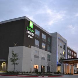 Holiday Inn Express & Suites McKinney - Frisco East by IHG，位于麦金尼的酒店