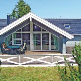 Holiday Home Romo 34 With Hot Tub，位于Rømø的酒店
