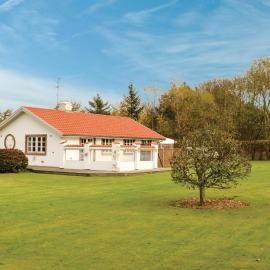 Three-Bedroom Holiday Home In Spottrup，位于Spottrup的酒店