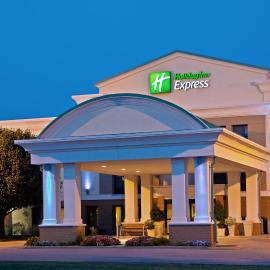 Holiday Inn Express Indianapolis Airport by IHG，位于普兰菲尔德的酒店