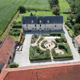 Chateau Le Colombier，位于Brévands的酒店