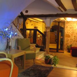 Hotel Portal Del Matarraña，位于巴尔洪克拉的酒店