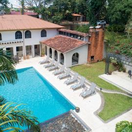Villa San Ignacio，位于阿拉胡埃拉的酒店