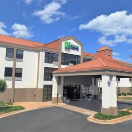 Holiday Inn Express Hillsborough-Durham Area by IHG，位于希尔斯伯勒的酒店