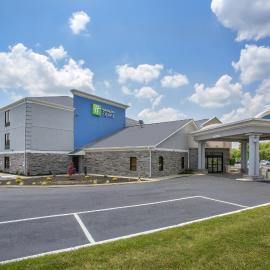 Holiday Inn Express Berea by IHG，位于伯里亚的酒店