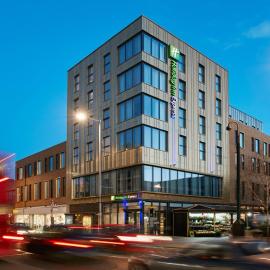 Holiday Inn Express London-Ealing by IHG，位于伦敦的酒店