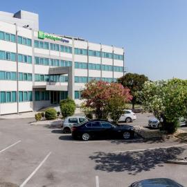 Holiday Inn Express Lisbon Airport by IHG，位于里斯本的酒店
