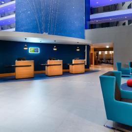 Holiday Inn Express - London Heathrow T4 by IHG，位于希灵登的酒店