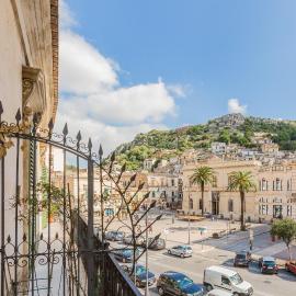 Modica for Family - Rooms and Apartments，位于莫迪卡的酒店