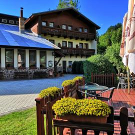 Rodinný "Hotel U Můstků"，位于代斯纳的酒店