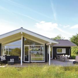Three-Bedroom Holiday Home In Jagerspris，位于Jægerspris的酒店