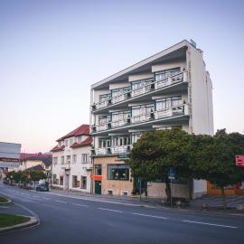Hotel Krystal，位于鲁哈科维斯的酒店