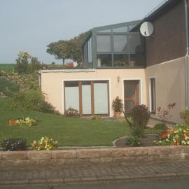 Ferienwohnung Im Alftal, Bleialf，位于Bleialf的酒店