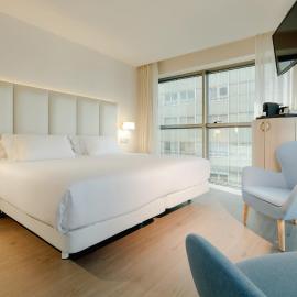 Hesperia A Coruña Centro，位于拉科鲁尼亚的酒店