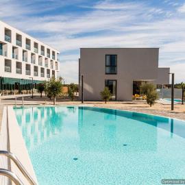 Hotel Olea，位于诺瓦利娅的酒店