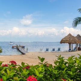 Sunset Cove Beach Resort，位于基拉戈的酒店