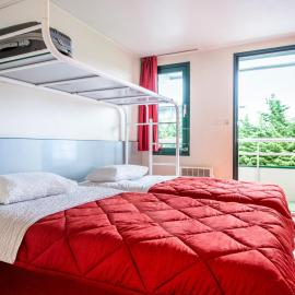 Première Classe Lille Sud Henin Beaumont，位于努瓦耶勒戈多的酒店