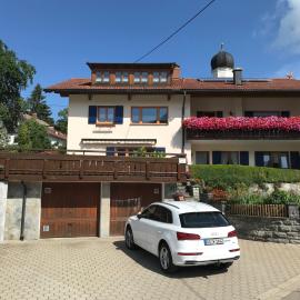 2 Raum Gästezimmer Prokop，位于雷滕贝格的酒店
