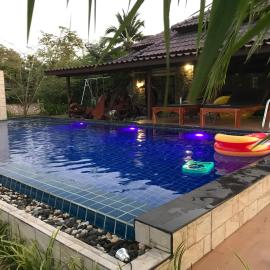 Rock Garden E28 4 bedroom Pool villa，位于梅尔皮姆的酒店