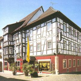 Hotel zum Lamm，位于Gundelsheim的酒店