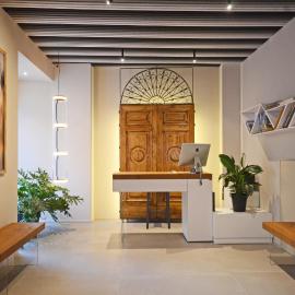 Albergo Centrale,位于拉默齐亚泰尔默的酒店