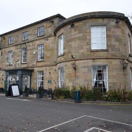 The Mount by Greene King Inns，位于威根的酒店