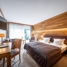 Waldhotel Tannenhäuschen，位于韦塞尔的酒店
