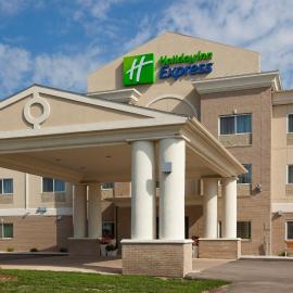 Holiday Inn Express Devils Lake by IHG，位于魔鬼湖的酒店