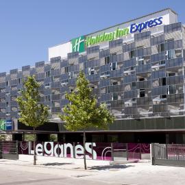 Holiday Inn Express Madrid Leganes by IHG，位于莱加内斯的酒店