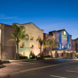 Holiday Inn Express Rocklin - Galleria Area by IHG，位于罗克林的酒店