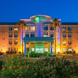 Holiday Inn Express Peoria North - Glendale by IHG,位于皮奥里亚的酒店