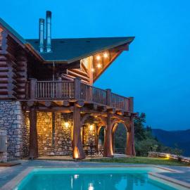 Mythica Chalet，位于卡尔派尼西翁的酒店