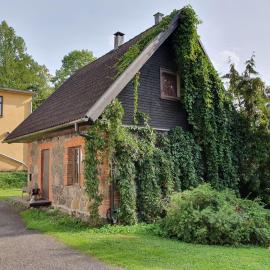Äksi Külalistemaja，位于Äksi的酒店