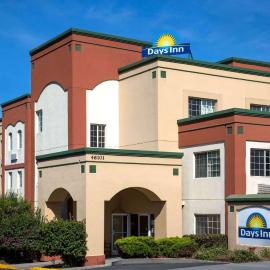 Days Inn by Wyndham Fremont,位于弗里蒙特的酒店