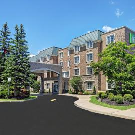 Holiday Inn Express Whitby Oshawa by IHG，位于惠特比的酒店