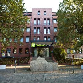 Holiday Inn Express - Saarbrücken by IHG，位于萨尔布吕肯的酒店
