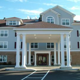 Holiday Inn Express Hotel & Suites White River Junction by IHG,位于白河交界处的酒店