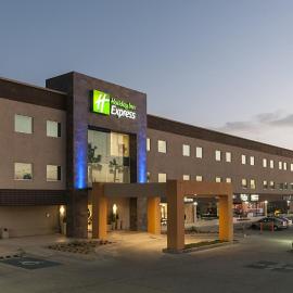 Holiday Inn Express Cabo San Lucas by IHG，位于卡波圣卢卡斯的酒店